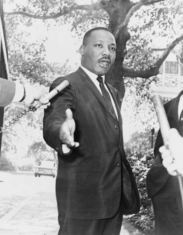 800px-Martin_Luther_King_Jr_NYWTS_2