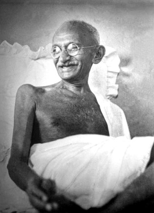 Gandhi_smiling_1942 wikimedia